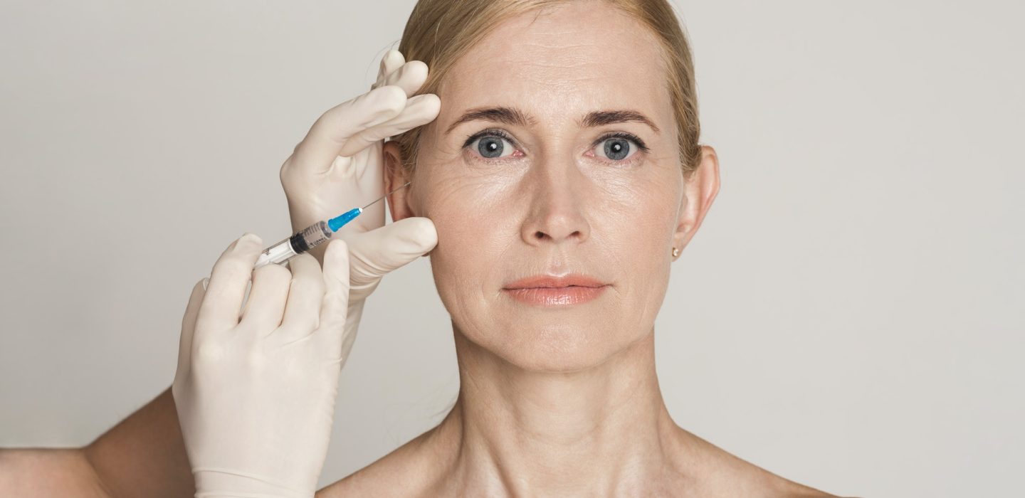 plastic-surgery-middle-aged-woman-receiving-botox-injection.jpg plastic-surgery-middle-aged-woman-receiving-botox-injection.jpg